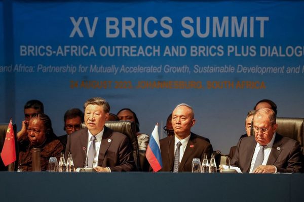 BRICS เรียกร้องให้ซาอุดีอาระเบีย อิหร่าน และประเทศอื่นๆ เข้าร่วมการเจรจา